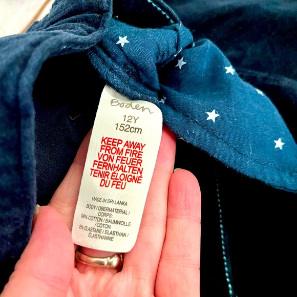 Mini Boden navy velvet pants with sequin pockets - Picture 3 of 5